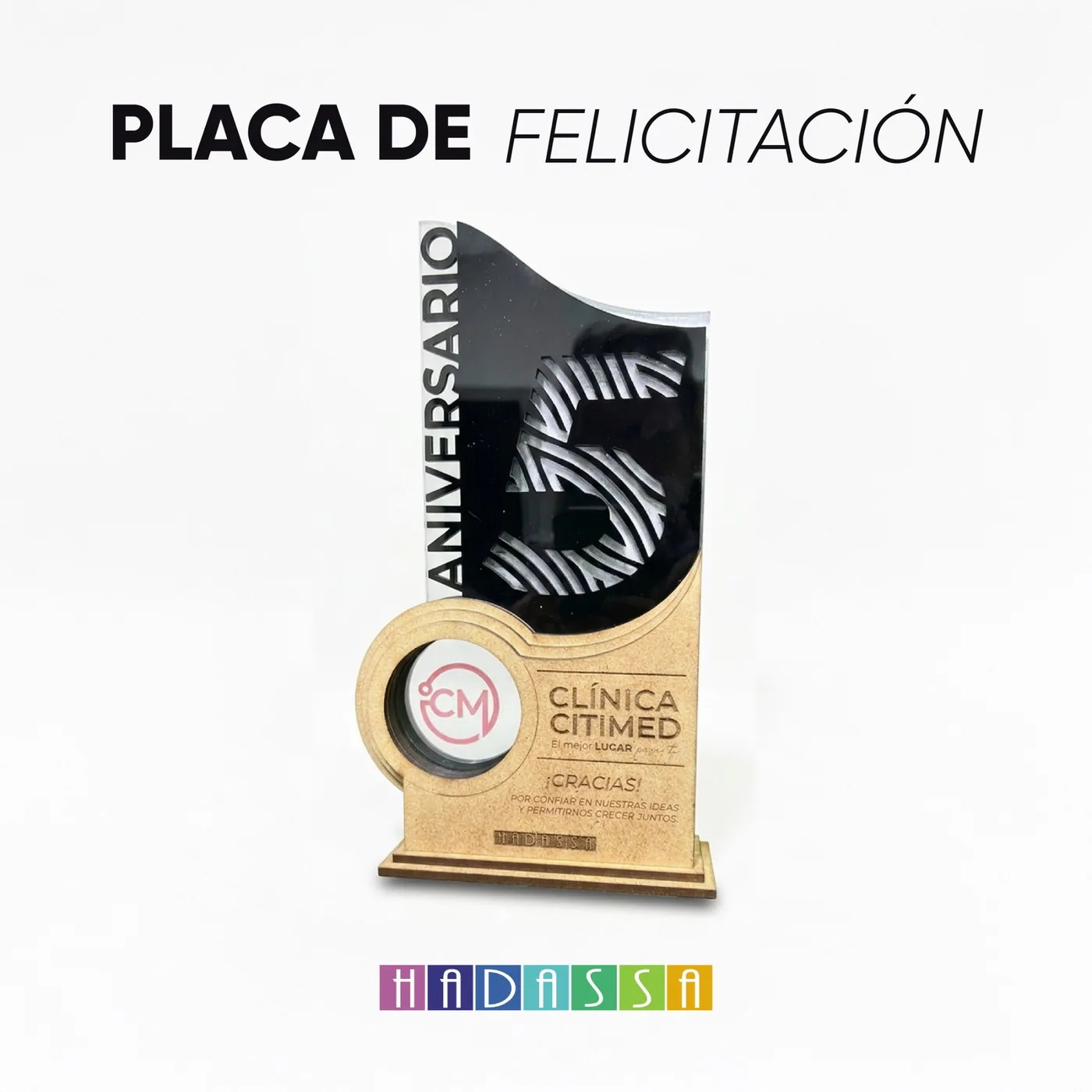 Placas personalizadas para reconocimientos y homenajes