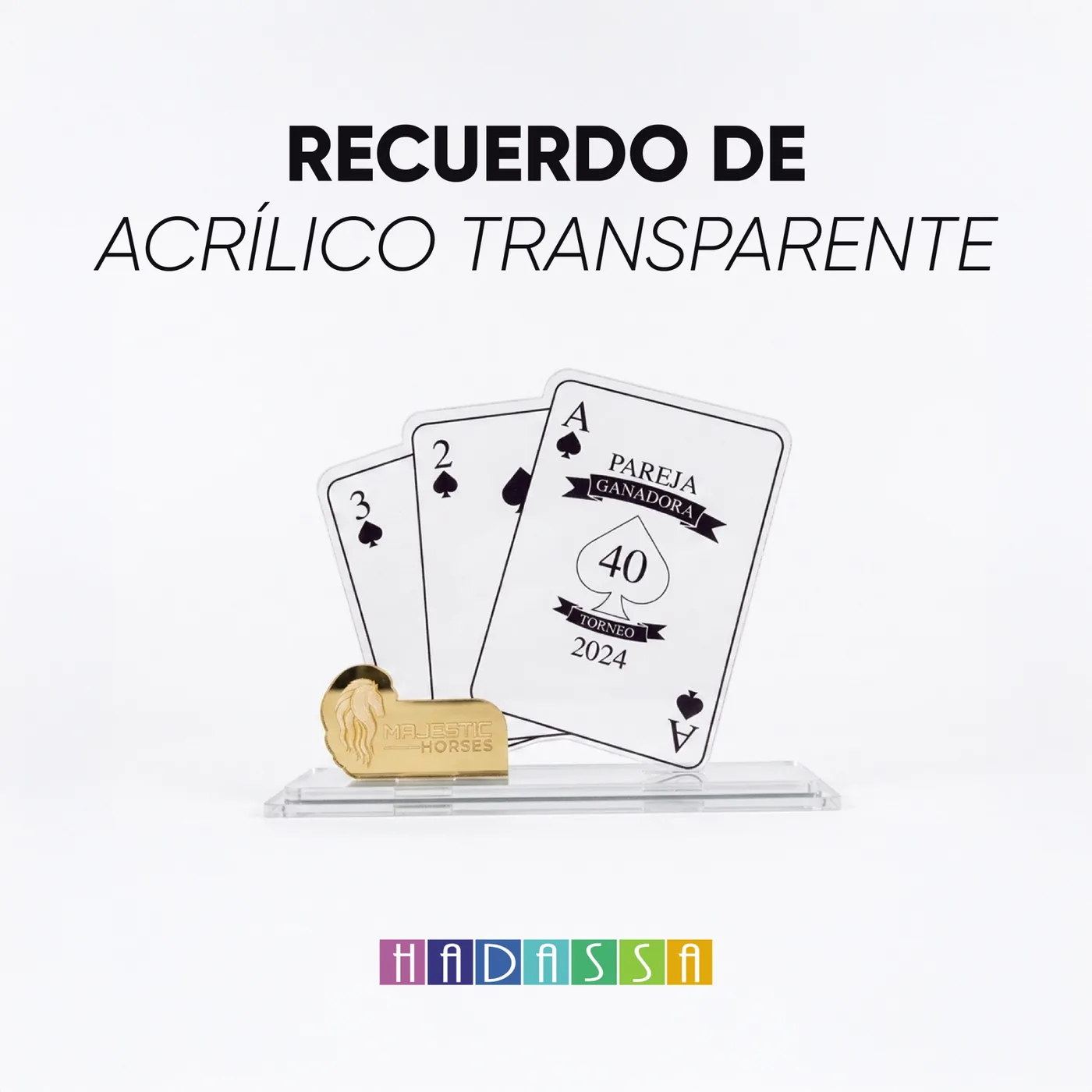 Recuerdo de acrílico transparente diseñado por Hadassa